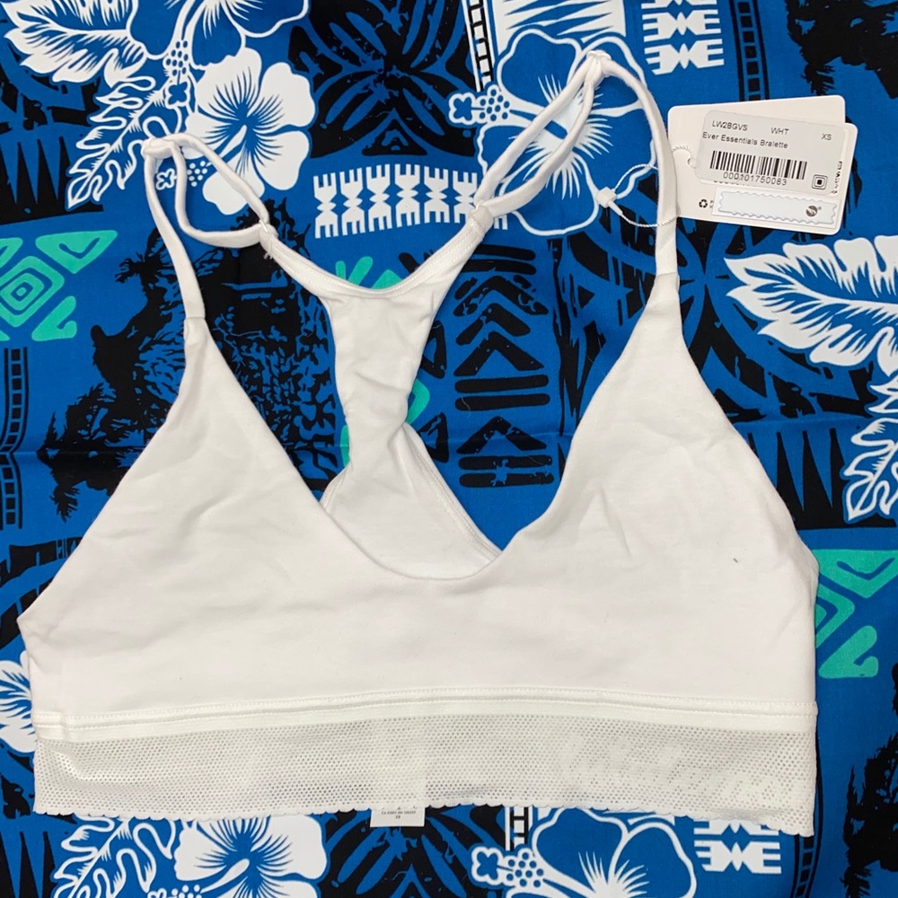 BNWT LULULEMON SPORTS BRALETTE